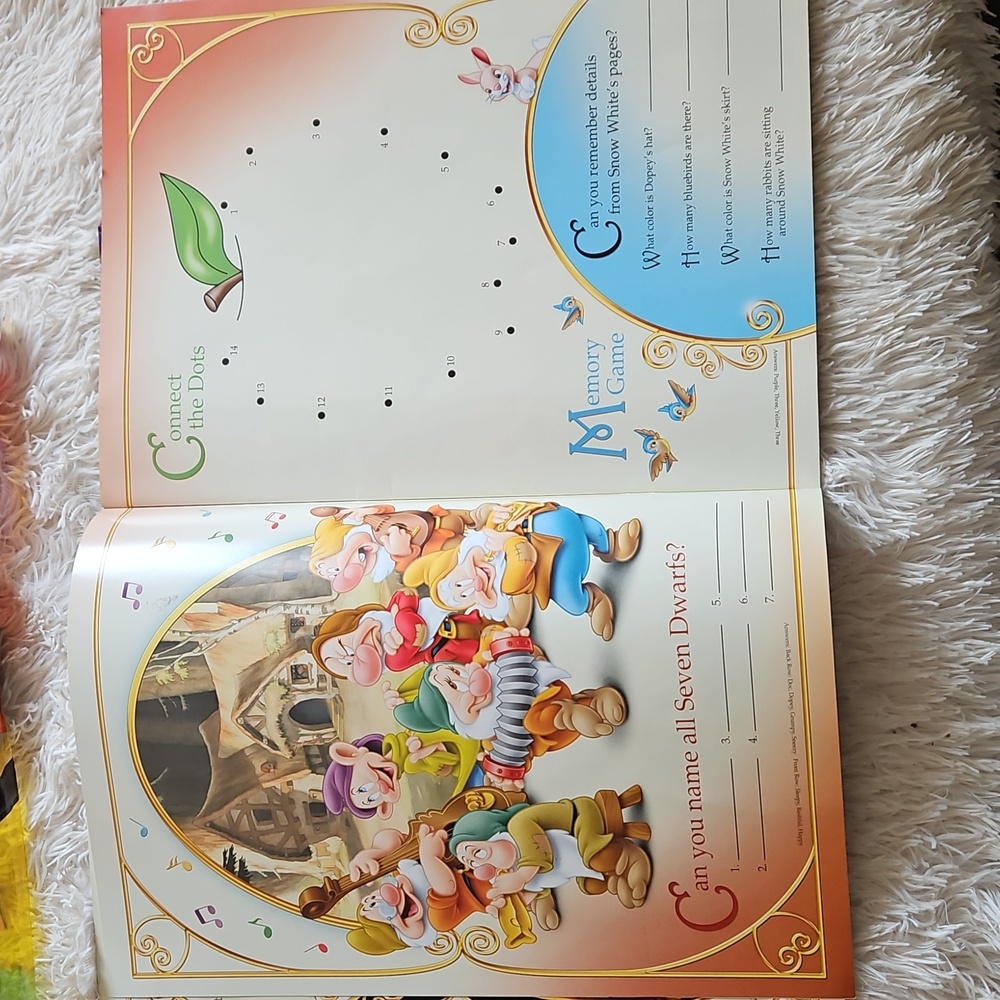 NEW WALT DISNEY ALADDIN ON ICE PRINCESSES ON ICE PLAY PROGRAM BOOKS BUNDLE - Picture 8 of 11